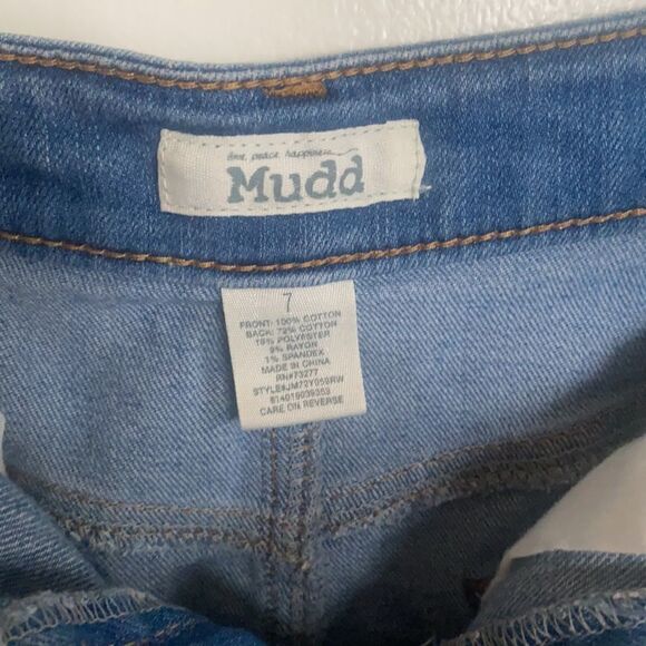MUDD- distressed medium wash denim skirt- Size 7 - Picture 5 of 9